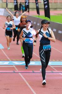 BIB: 2341, 2147
                            <button type="button" onclick="openModal(4629937)" class="btn btn-primary btn-sm float-right btn-popup" data-toggle="modal" data-target=".modal-high-quality">
                        <i class="fas fa-shopping-cart"></i> Add to Cart
                    </button>
                                            <button type="button" onclick="isThisMe(4629937, true)" class="btn btn-success btn-sm float-right btn-popup btn-isme hidden" data-toggle="tooltip" data-placement="bottom" title="นี่คือรูปของคุณใช่ไหม คลิกที่นี่เพื่อเอาเข้าอัลบั้ม">
                        <i class="fas fa-plus"></i> Add to album
                    </button>
                    <button type="button" onclick="isThisMe(4629937, false)" class="btn btn-warning btn-sm float-right btn-popup btn-isnotme hidden">
                        <i class="fas fa-ban"></i> Remove from album
                    </button>